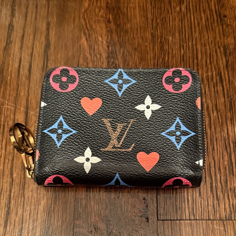 Louis Vuitton Black Game On Wallet